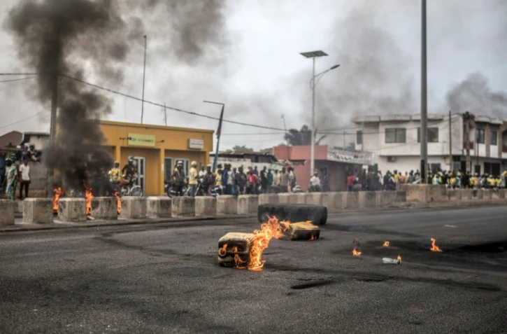 Barrages d'opposants à Cotonou, la capitale économique du Bénin, après des législatives controversées. Le 2 mai 2019