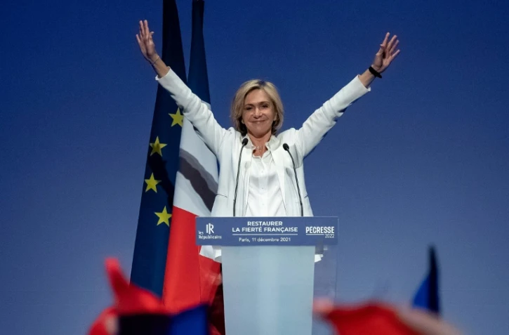 Premier grand discours de Valérie Pécresse, candidate Les Républicains à la présidentielle, devant les cadres de son parti, le 11 décembre 2021 à Paris