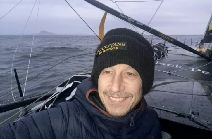 Le navigateur français Armel Tripon, à bord de son monocoque "Imoca 60 L'occitane", lors de la 9e édition du Vendée Globe, le 6 janvier 2021