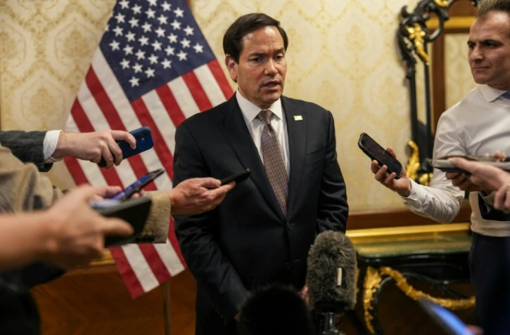 Le secrétaire d’État américain Marco Rubio à l'aéroport international du Koweït, le 24 juin 2026