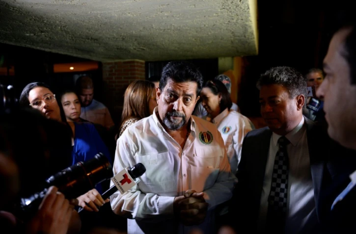 L'opposant vénézuélien Edgar Zambrano après sa libération de prison, le 17 septembre 2019 à Caracas.


Zambrano, the vice president of the National Assembly, was arrested by President Nicolas Maduro's intelligence service in May 2019 for supporting a failed April 30 uprising organized by opposition leader Juan Guaido.