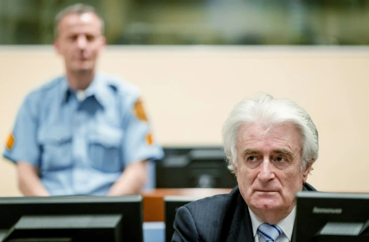 L'ancien chef politique des Serbes de Bosnie, Radovan Karadzic, devant le Tribunal pénal international pour l'ex-Yougoslavie (TPIY), le 24 mars 2016