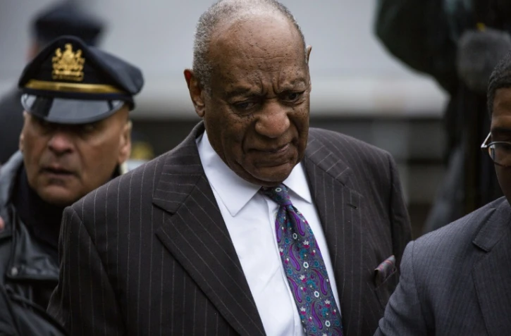 Le comédien Bill Cosby quitte le tribunal de Norristown à l'issue du premier jour de son procès pour agression sexuelle, le 9 avril 2018 en Pennsylvanie