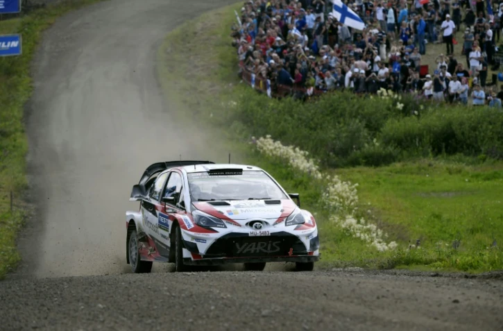 Les Finlandais Esapekka Lappi et son co-pilote Janne Färm, au volant de leur Toyota Yaris, pendanht le rallye de Finlande, le 29 juillet 2017