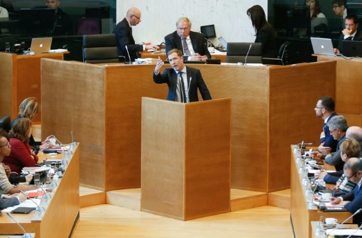 Paul Magnette, président de Wallonie, à la tribune de l'assemblée régionale à Namur, le 14 octobre 2016