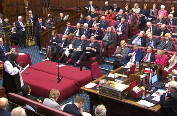 Capture vidéo de la télévision du Parlement britannique lors du vote sur l'amendement au projet de loi sur l'activation du Brexit le 7 mars 2017