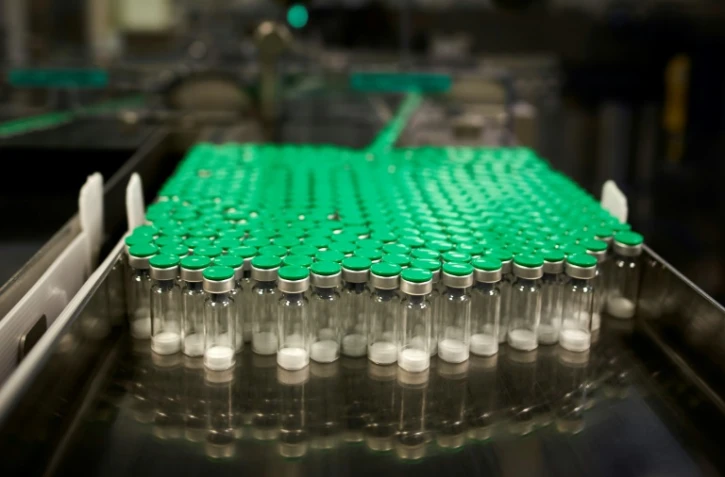 Production de vaccins dans le site Sanofi Pasteur de Marcy-l'Etoile, près de Lyon, le 7 juillet 2016