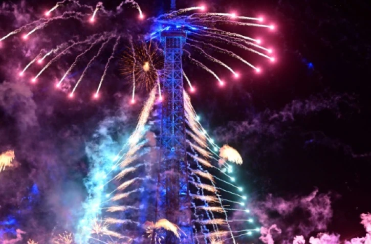 Feu d'artifice du 14-Juillet 2023 à la Tour Eiffel, à Paris