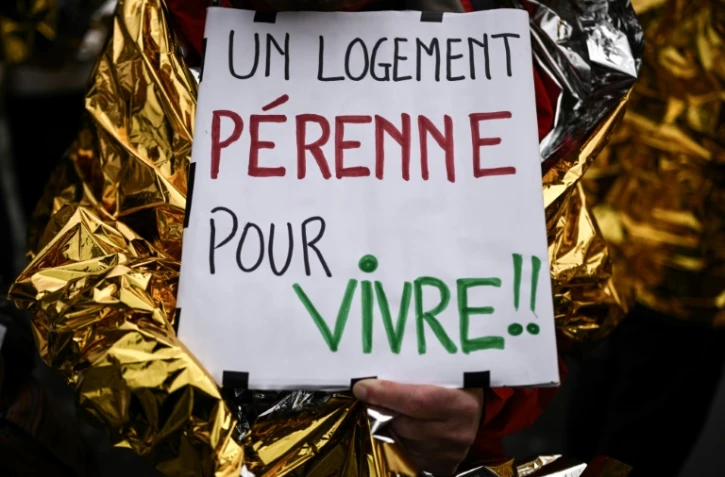 Manifestation organisée par l'ONG "Médecins du Monde" pour dénoncer les mauvaises conditions de logement, à Bordeaux, le 27 mars 2024