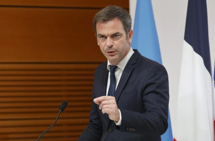   La pauvreté a baissé en 2019 en France ? Les limites du satisfecit d'Olivier Véran