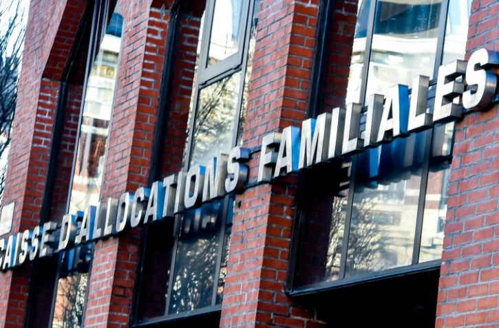   Non, la Caisse d'allocations familiales n'a pas accès au statut vaccinal des bénéficiaires