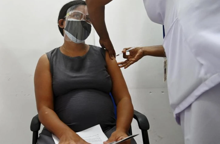   Attention à ces publications trompeuses qui mettent en garde contre la vaccination anti-Covid pour les femmes enceintes
