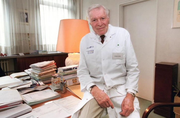   Non, le professeur Christian Cabrol n'est pas décédé en janvier 2022 "dans le silence médiatique"