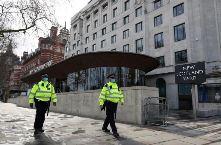   Non, la police métropolitaine londonienne n'enquête pas sur des crimes liés à la vaccination anti-Covid