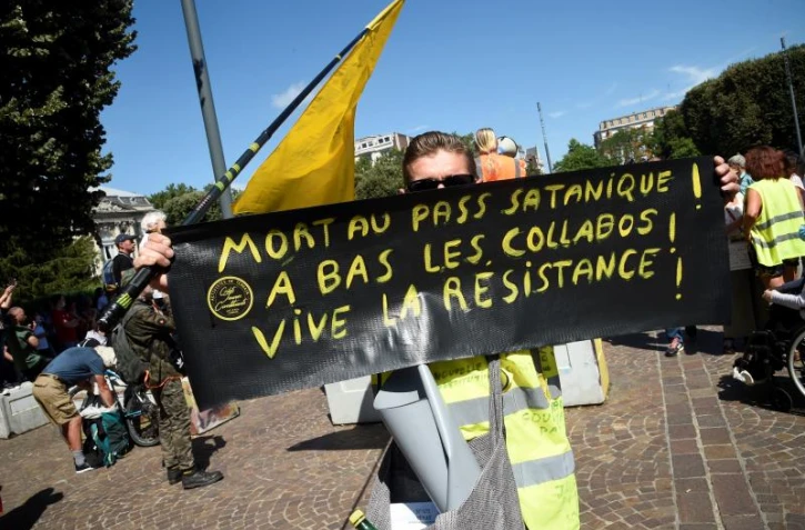   Reiner Fuellmich et son "tribunal populaire" : une accumulation de théories conspirationnistes et de désinformation
