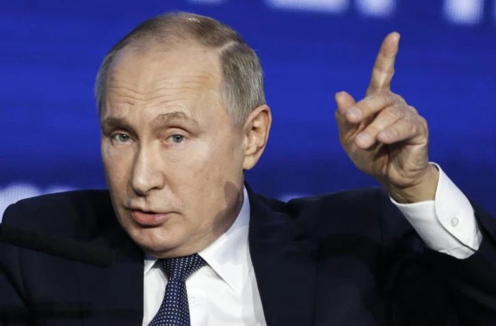   Attention, cette vidéo dans laquelle Vladimir Poutine donnerait son avis sur les présidentielles françaises est parodique