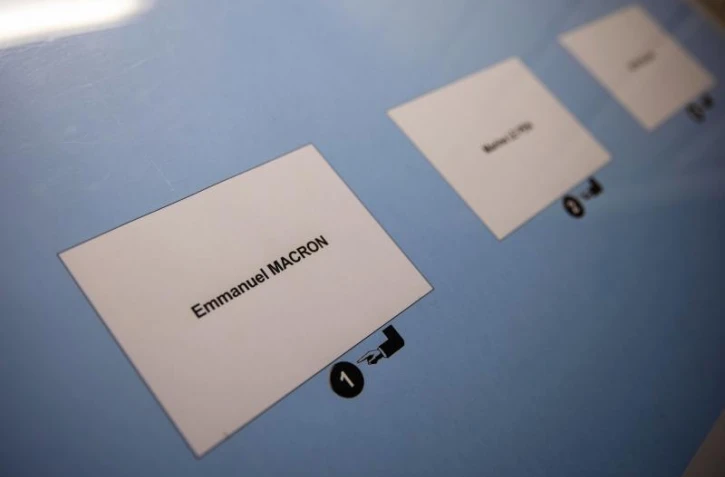   Non, Emmanuel Macron n'est pas arrivé en tête sur "100% des appareils de vote électronique"