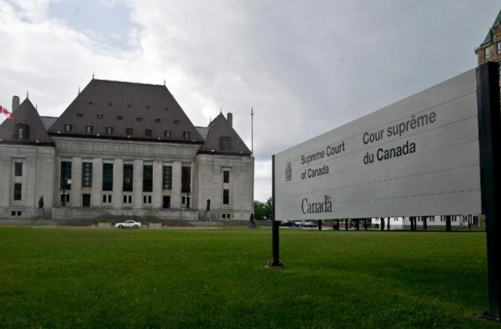   Non, la Cour suprême du Canada n'a (toujours) pas accepté une "plainte pour crimes contre l'humanité" de Reiner Fuellmich