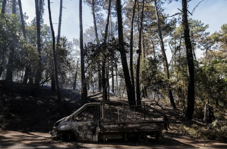   Non, un véhicule électrique n'est pas à l'origine de l'incendie de la Teste-de-Buch comme l'a affirmé Elisabeth Borne