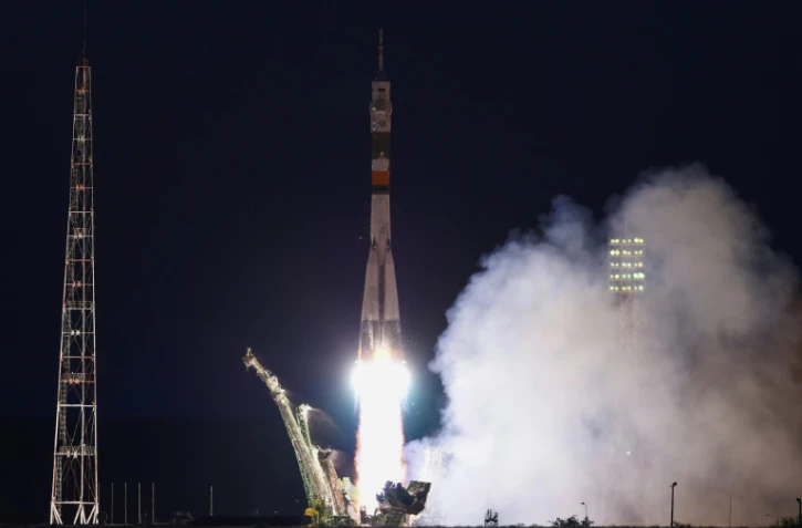 Une fusée Soyouz MS-05 décolle du cosmodrome de Baïkonour avec trois spationautes à son bord pour rejoindre l'ISS, le 28 juillet 2017 au Kazakhstan
