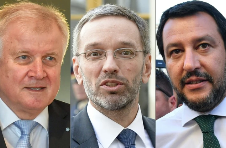 De gauche à droite, le ministre de l'Intérieur allemand Horst Seehofer (à Munich le 13 juin 2018), le ministre de l'Intérieur autrichien Herbert Kickl (à Vienne le 12 avril 2018) et  le ministre de l'Intérieur italien Matteo Salvini (le 1er juin 2018 à Rome), montage réalisé le 13 juin 2018