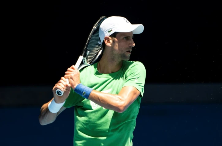 Le Serbe Novak Djokovic, numéro un mondial, à l'entraînement à Melbourne, en Australie, le 13 janvier 2022