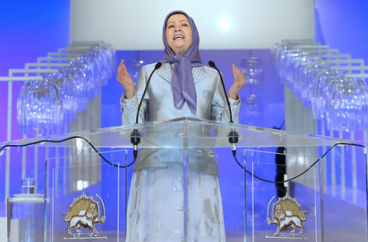 Photo d'archives de Maryam Radjavi,chef des Moudjahidine du peuple (OMPI) lors d'une intervention le 27 juin 2008 à Villepinte, près de Paris. outside Paris, contre le régime iranien.