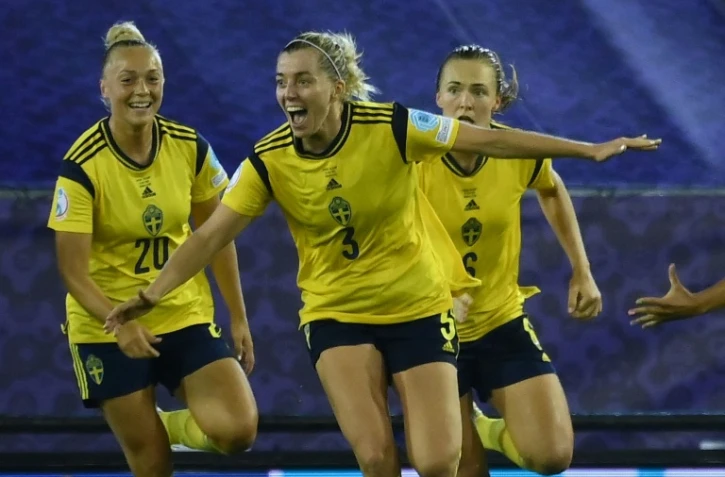La joie de la défenseure suédoise Linda Sembrant, après avoir ouvert le score dans le temps additionnel face à la Belgique, lors de leur quart de finale de l'Euro,  le 22 juillet 2022 à Leigh (Angleterre)