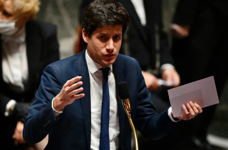 Le ministre français de l'Agriculture Julien Denormandie pendant une session de questions au gouvernement à l'Assemblée nationale à Paris le 8 juillet 2020