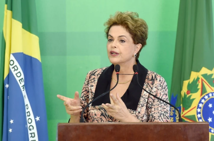 La présidente Dilma Rousseff lors d'une conféfence de presse au palais Planalto le 19 avril 2016 à Brasilia