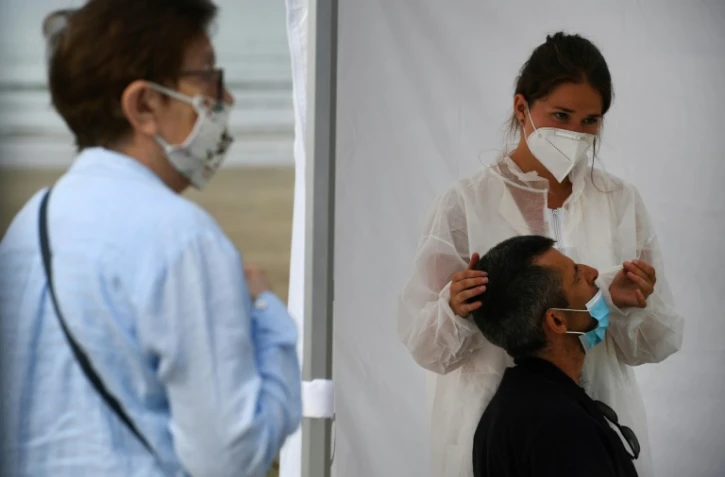 Test sur le coronavirus à Saint Nic (Finistère), le 12 août 2020