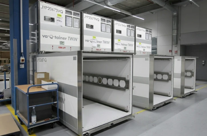 Des caissons isolants de l'entreprise allemande Va-Q-Tec, le 1er décembre 2020 à Wurzburg