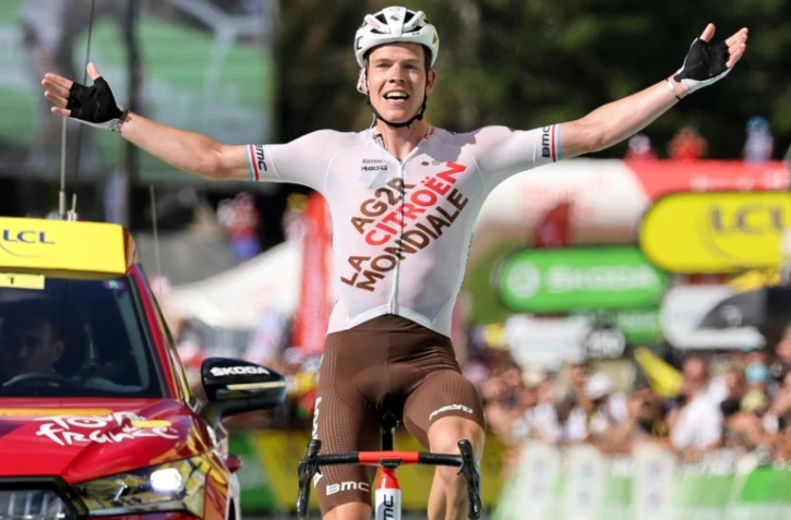 Le Luxembourgeois Bod Jungels vainqueur de la 9e étape diu Tour de France à Châtel, le 10 juillet 2022