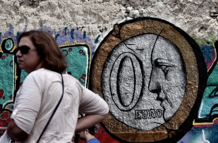 Graffiti d'une pièce de zéro euro, le 27 juin 2015, à Athènes 