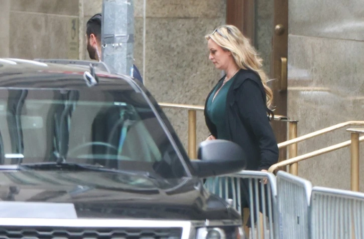 Stormy Daniels, à la sortie du tribunal de Manhattan, à New York, le 9 mai 2024