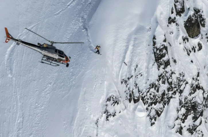 Estelle Balet lors d'une étape du Freeride World Tour, le 5 février 2016 sur l'Aiguille Pourrie à Chamonix
