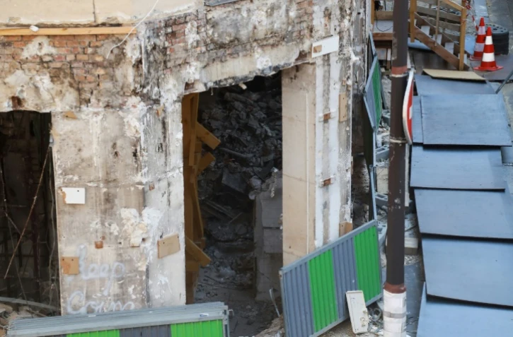 Vue le 8 juillet 2019 de la boulangerie soufflée six mois plus tôt, le 12 janvier, par une explosion rue de Trévise à Paris