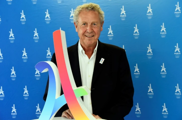 Guy Drut, ancien champion olympique, membre du Comité international olympique (CIO) et ancien ministre des Sports, pose après une interview à la suite de l'obtention des JO 2024, à Paris, le 1er août 2017