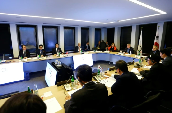 Le président du CIO Thomas Bach (3d) lors du sommet olympique, le 20 janvier 2018 à Pully, près de Lausanne