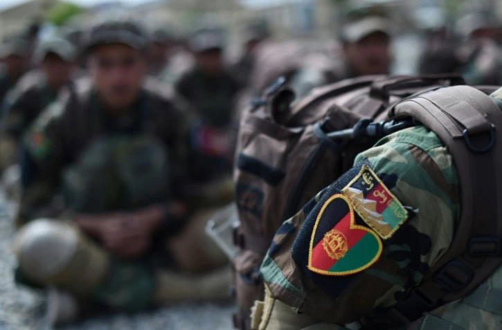 Des soldats afghans lors d'une cérémonie à Kaboul, le 16 mai 2017