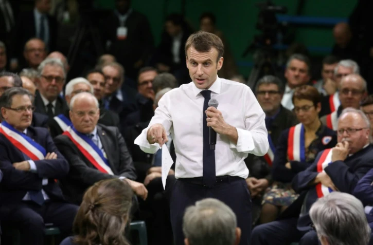 Emmanuel Macron devant 600 maires lors d'un grand débat à Grand Bourgtheroulde, en Normandie, le 15 janvier 2019