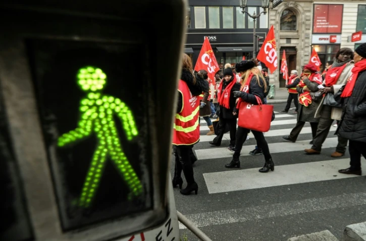 Lors d'une manifestation de la GCT contre les ordonnances Macron réformant le Code du travail, le 20 décembre 2017 à Paris