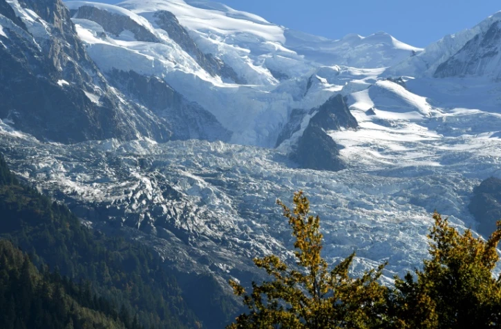 Le glacier des Bossons dans les Alpes à Chamonix-Mont Blanc en France le 28 septembre 2018