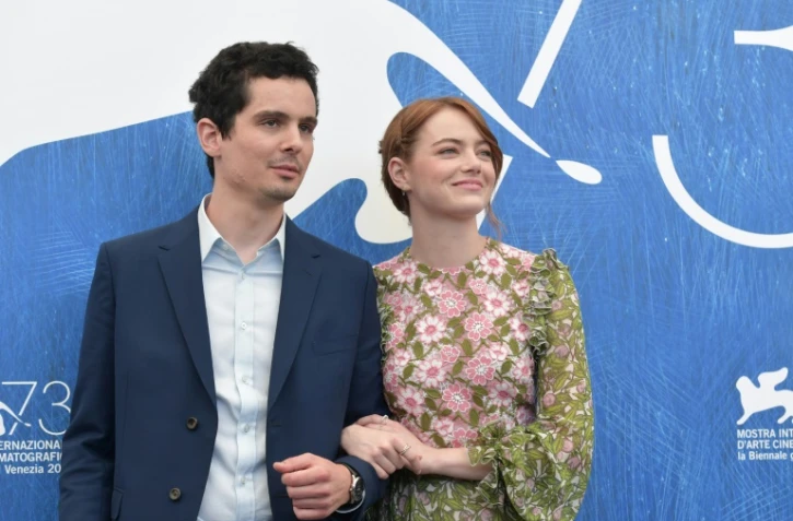 L'actrice américaine Emma Stones et le réalisateur Damien Chazelle pour le film "La la Land", le 31 août 2016 à la Mostra de Venis