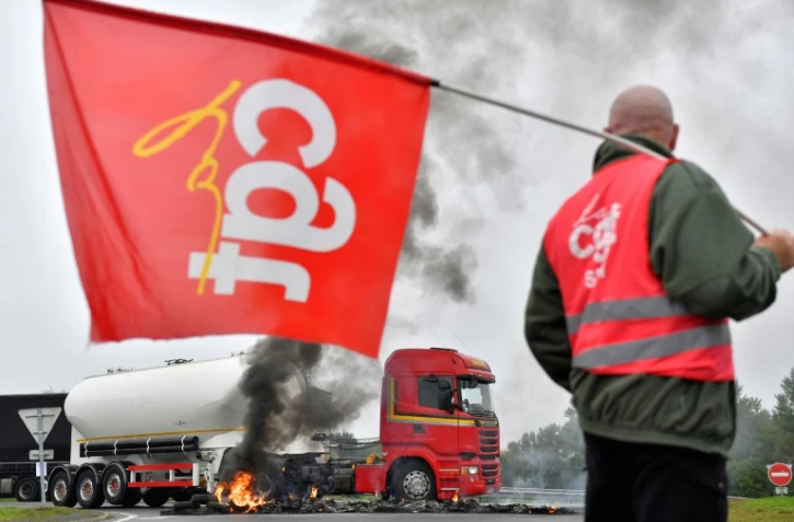 Grève des routiers contre la réforme du Code du travail, le 25 septembre 2017 à Donges