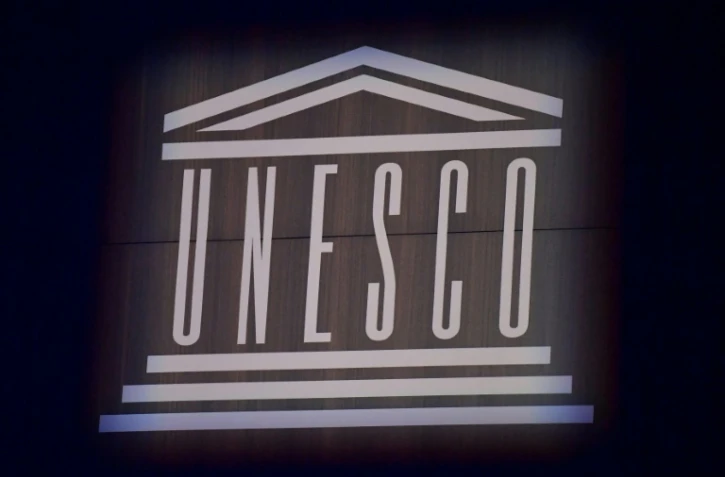 Le logo de l'Unesco photographié lors du 75e anniversaire de l'organisation en son siège à Paris, le 12 novembre 2021