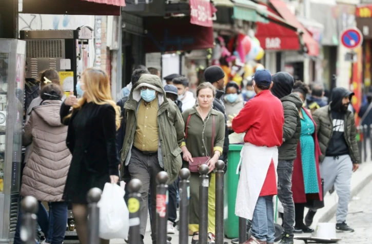 Le quartier de Belleville à Paris au deuxième jour du déconfinemen, le 12 mai 2020