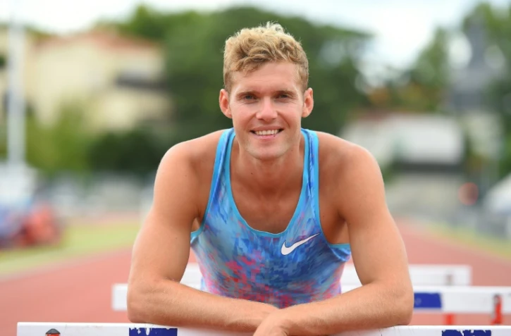 Le Français Kevin Mayer, lors d'une pause après un entraînement, le 14 juillet 2021 au Philippides Stadium à Montpellier