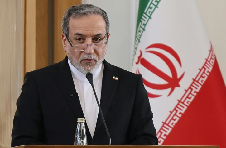 Le ministre iranien des Affaires étrangères Abbas Araghchi, le 18 janvier 2026 à Téhéran