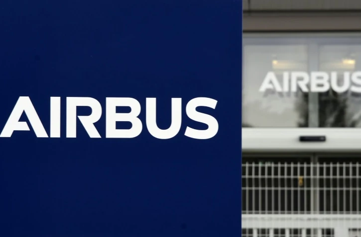 Logo du constructeur aéronautique européen Airbus le 7 mars 2018 à Blagnac, France